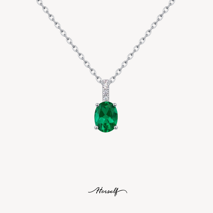 Oval Emerald Pendant Necklace