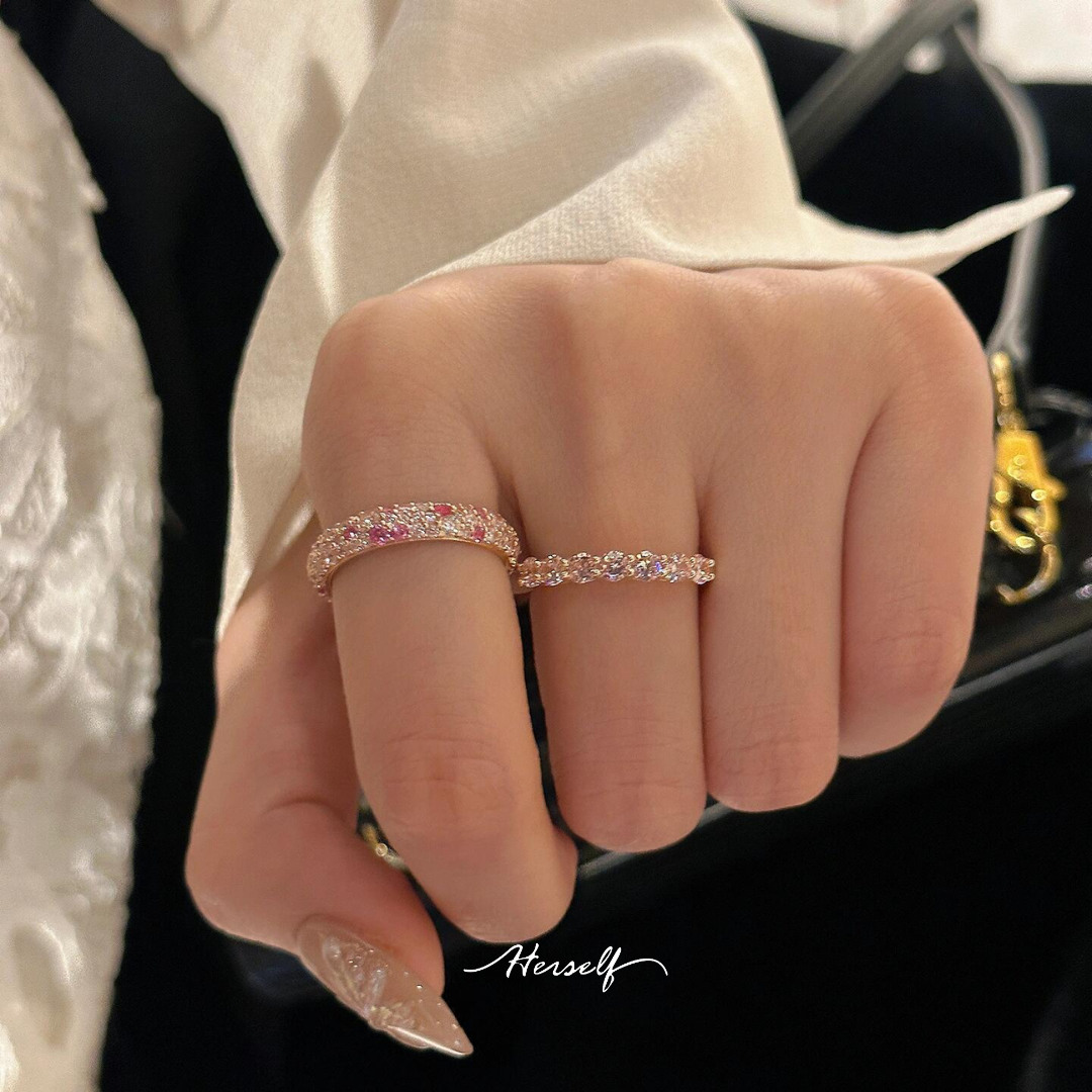 Pink Sapphire Gradient Ring