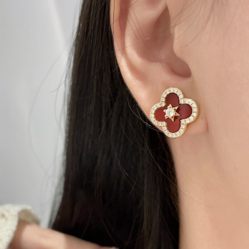 Flame Clover Star Earrings
