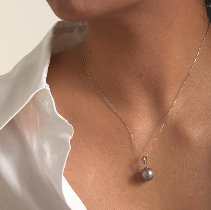 Classic Tahiti Pearl Pendant Necklace 18K Gold