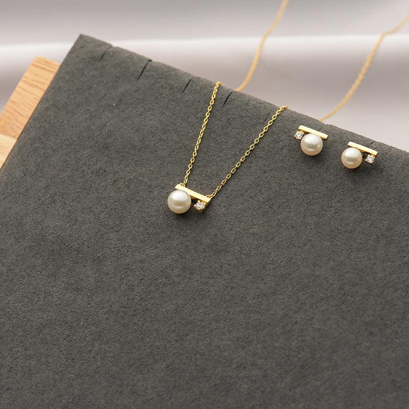 Mini Balance Beam Necklace – Herself Jewelry