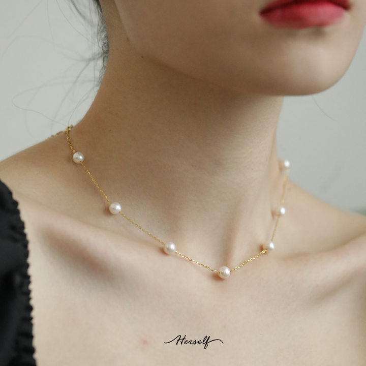 Classic Tincup Pearl Necklace