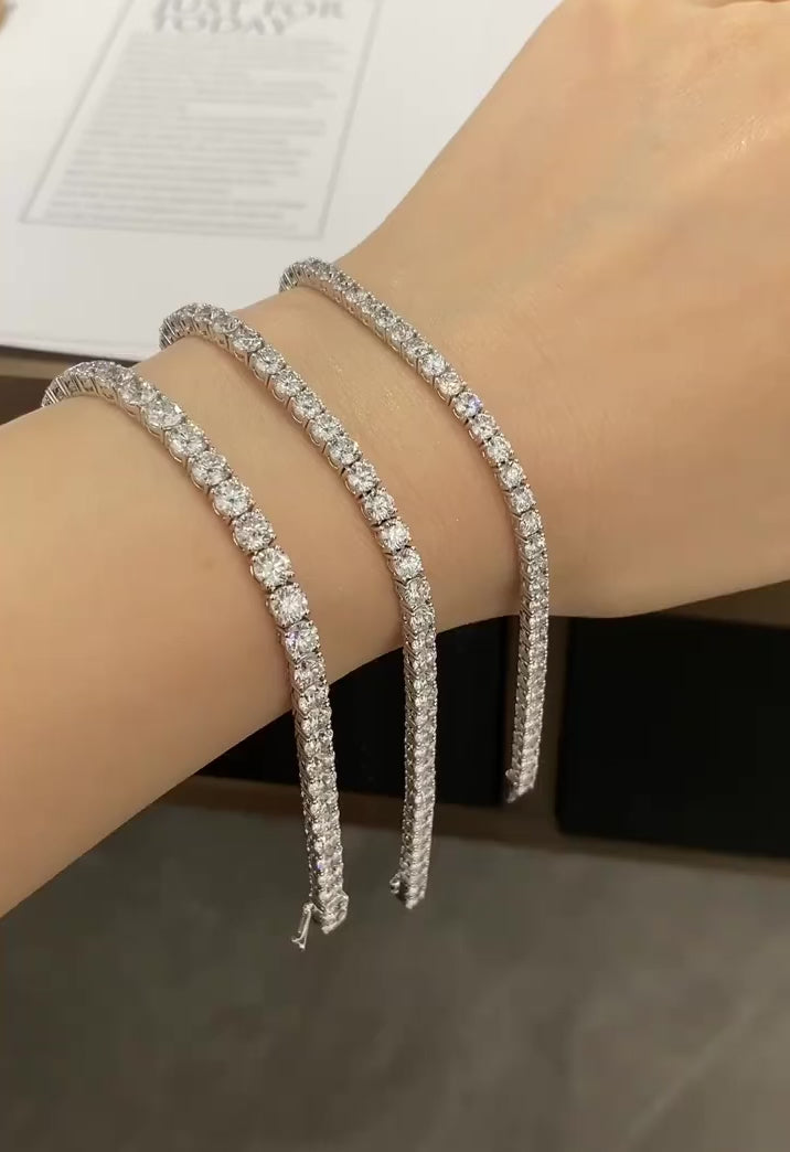 Classic Diamond Tennis Bracelet