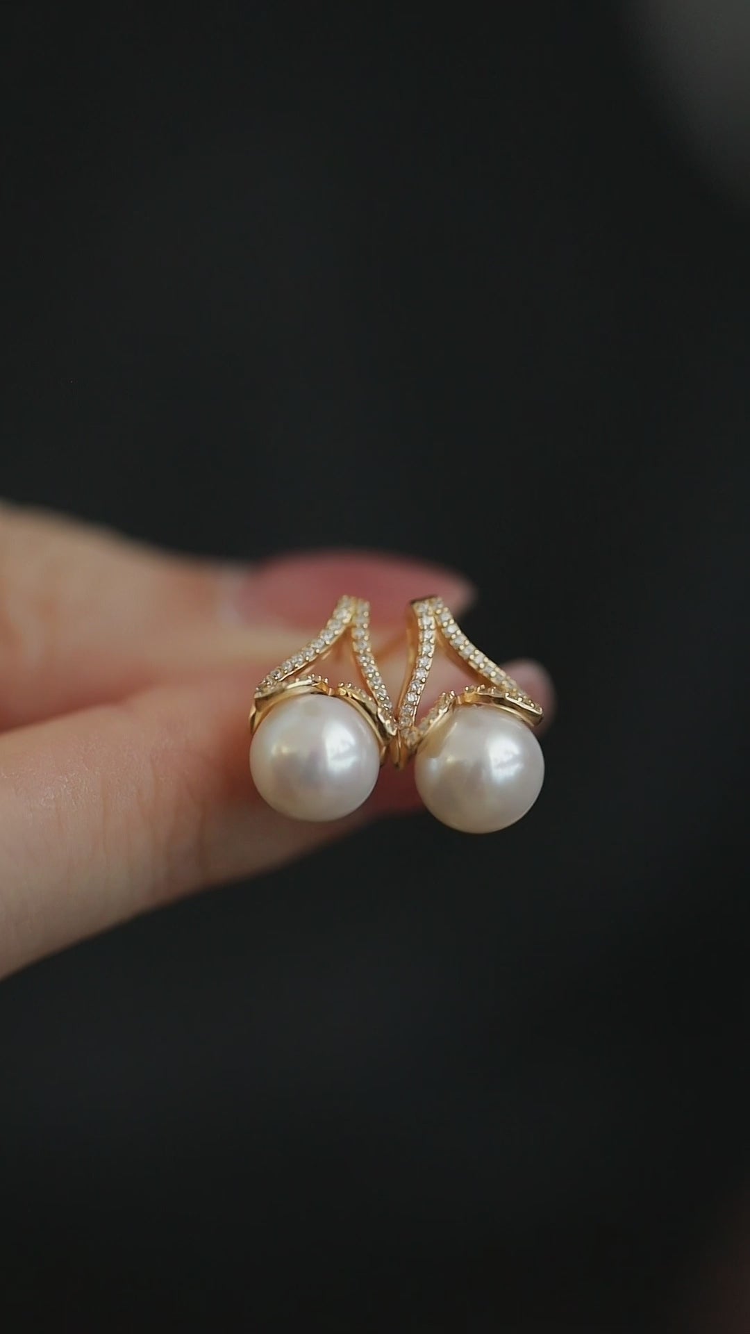 Mermaid Tears Pearl Earrings