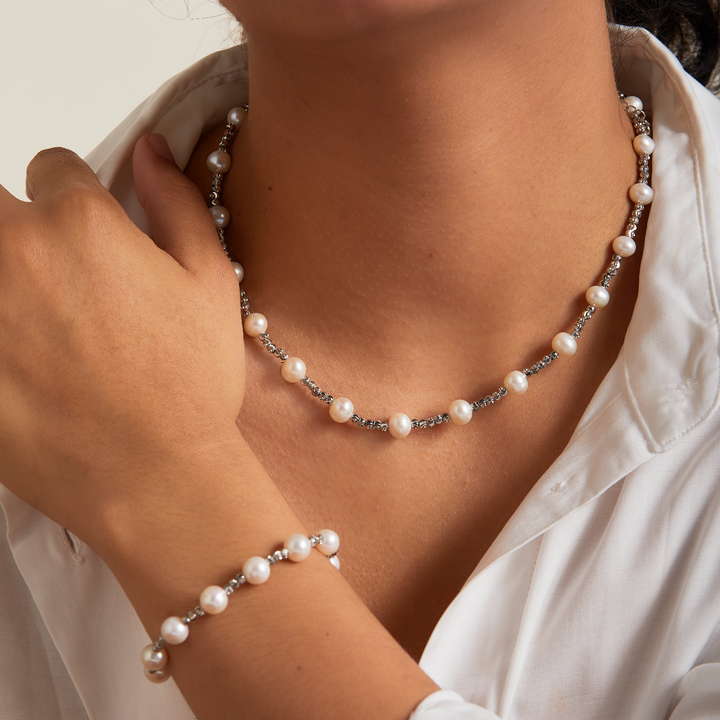 Stars Pearl Necklace